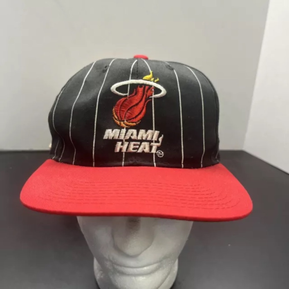 Vintage Starter NBA Miami Heat SnapBack Hat